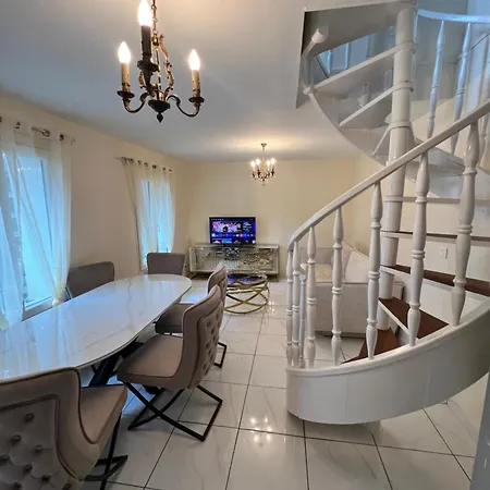 New 2 Bedroom House 15Mins From Paris By Train Sarcelles Exterior photo