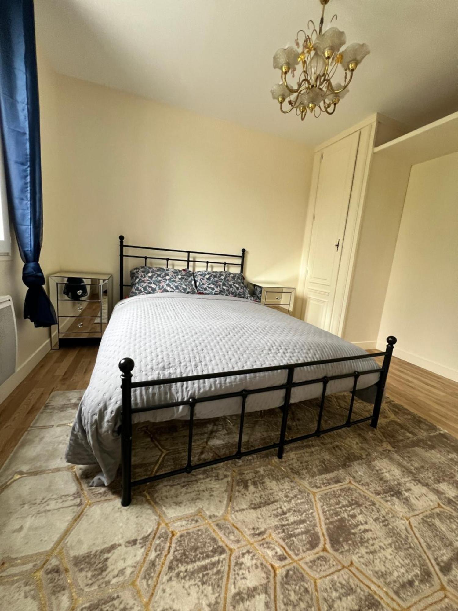 Holiday home New 2 Bedroom House 15mins From Paris By Train Sarcelles